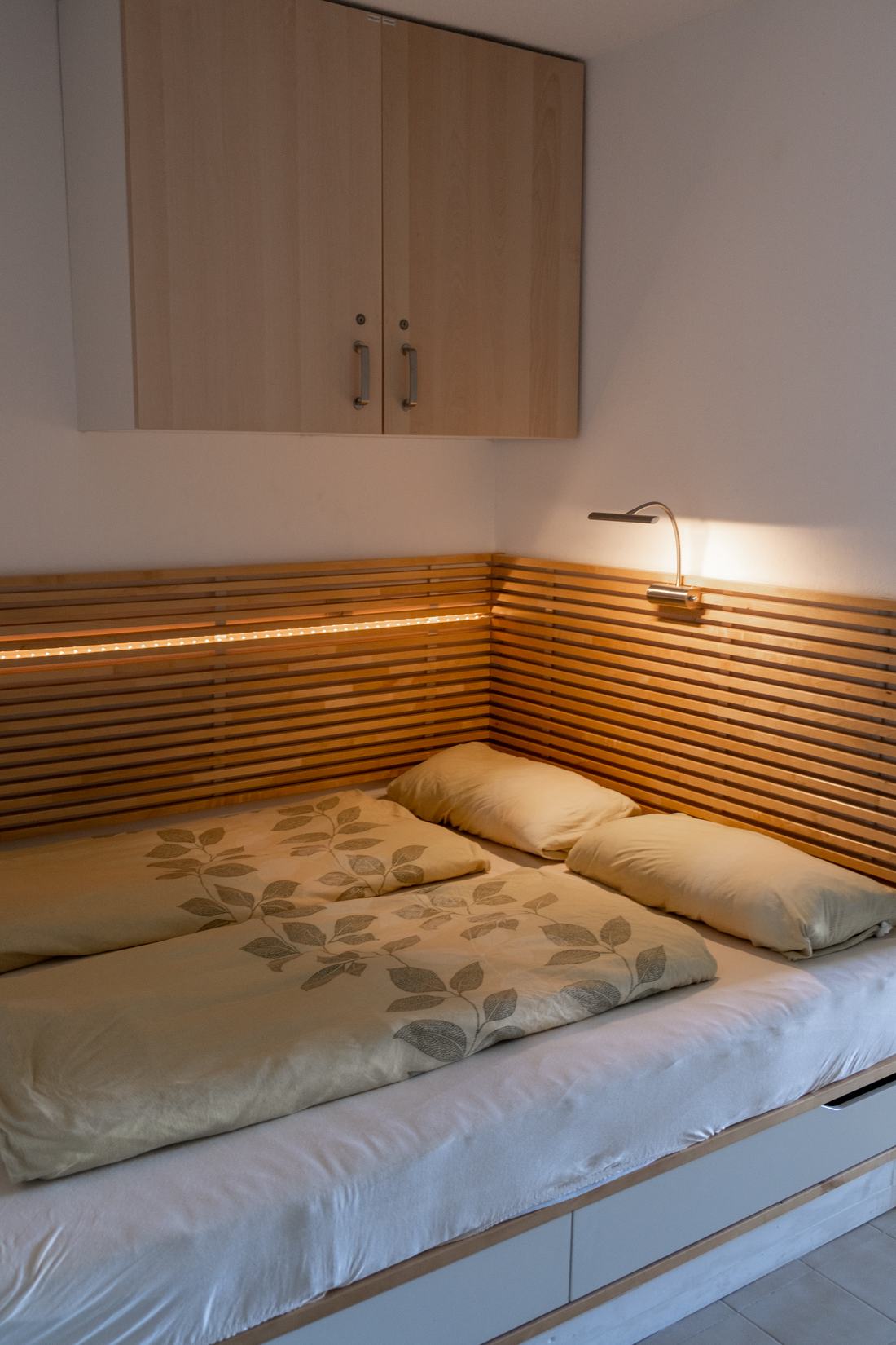 Schlafzimmer mit Doppelbett